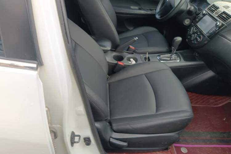 Used Nissan Tiida 2014 1.6L CVT Comfort Model
