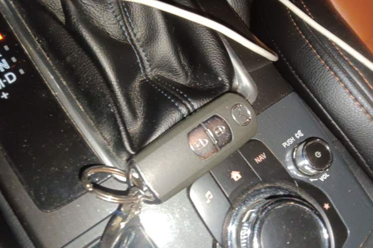 Used Mazda CX-5 2015 2.0L Automatic Two-Wheel Drive Urban Version
