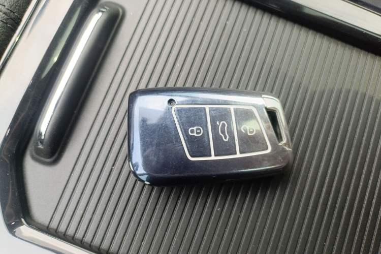 Used Volkswagen Passat 2022 330TSI Starry Luxury Edition – Exclusive Special Edition