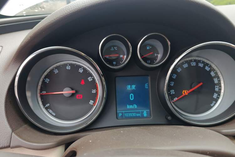 Used Buick Regal 2015 2.0L Leading Fashion Edition Instrument Cluster