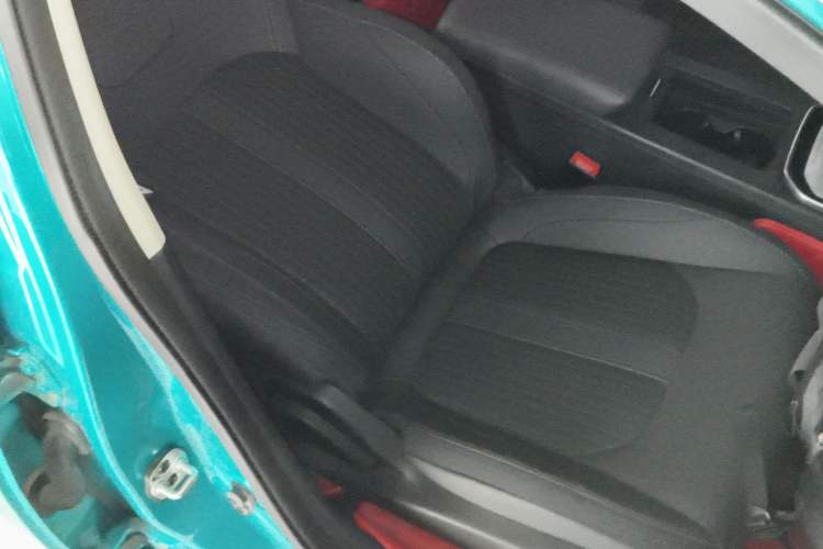 Used Dongfeng Aeolus Yixuan 2020 230T Automatic Advanced Edition Right Front Seat