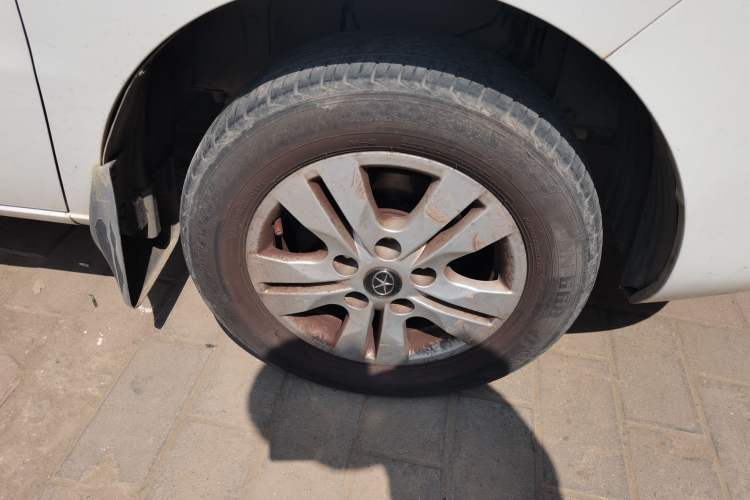 Used JAC Refine M3 2015 Maker Edition 1.6L Luxury Smart Version