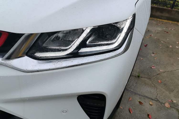 Used Geely Auto Coolray 2019 Sport Model 260T DCT Battle China V Standard Left Front Headlight