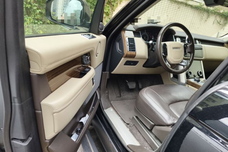 Used Land Rover Range 2019 3.0 SCV6 Legacy Edition Driver Seat