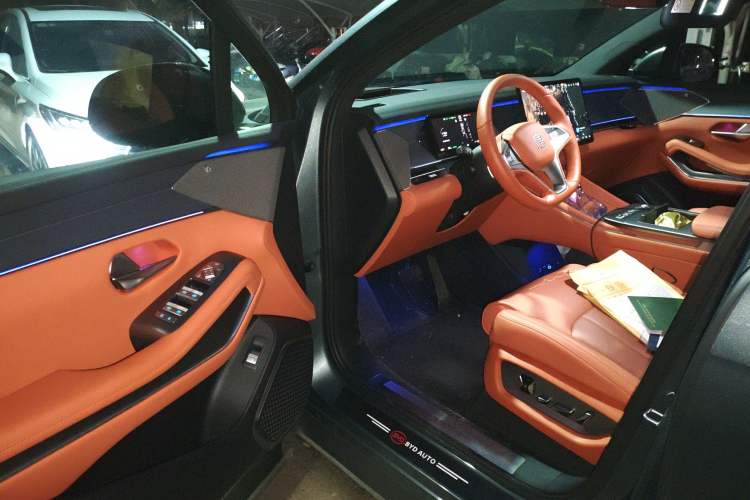 Used BYD Tang L 2025 EV 670KM LiDAR Flagship Version