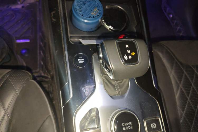 Used Hongqi HS5 2019 2.0T Smart Connect Flagship Edition Gear Lever