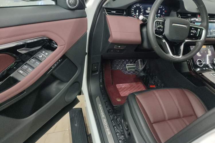 Used Land Rover Range Rover Evoque 2022 Aurora L 249 PS R-Dynamic Luxury Edition
