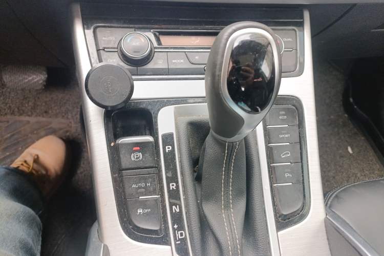 Used Geely Auto Emgrand X7 Sport 2016 1.8TD Automatic ZhiShang Model