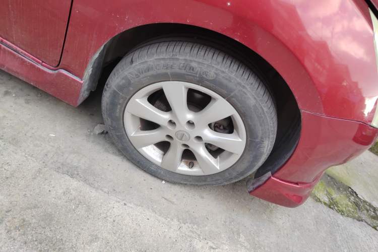 Used Nissan Tiida 2011 1.6L CVT Smart Version