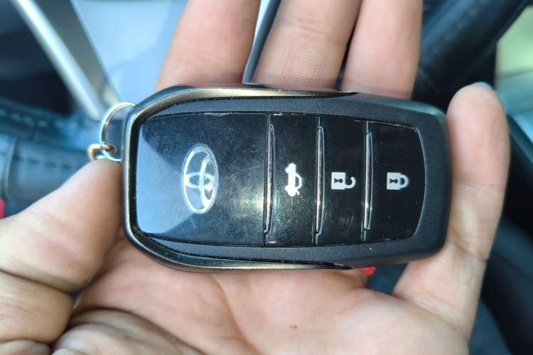 Used Toyota Camry 2012 Junrui 2.0S Radiant Edition
