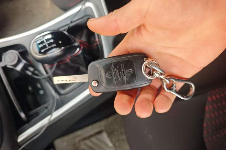 Used Baojun 730 2014 1.5L manual Comfort version 7 seats
