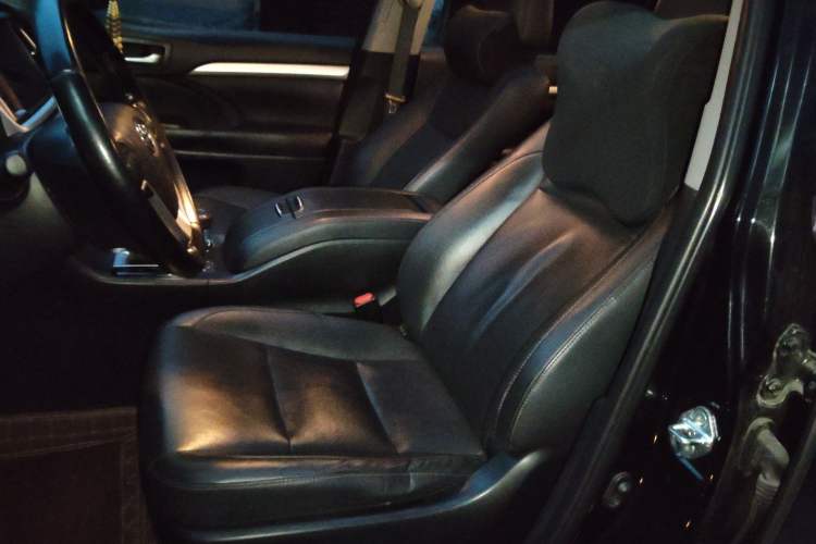 Used Toyota Highlander 2018 2.0T Four-Wheel Drive Prestige Version 7 Seats China VI Standard Left Front Seat