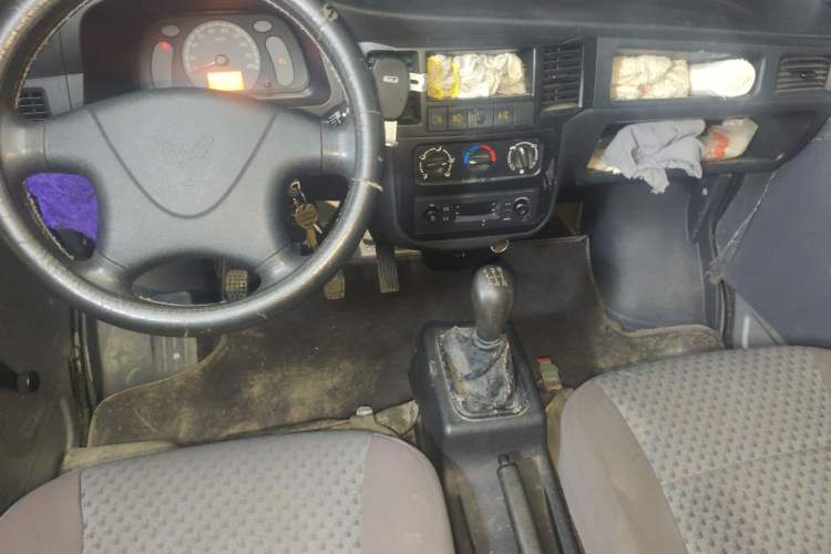 Used Wuling Zhiguang 2015 1.2L Practical LS-I Model
