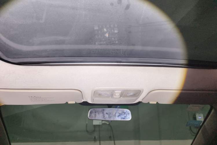 Used Hyundai Celesta 2011 1.6L Manual Luxury Model
