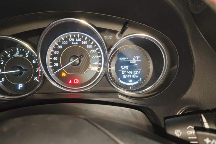 Used Mazda Atenza 2015 2.5L Blue Sky Sport Edition Odometer Close Up