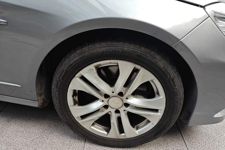 Used Mercedes-Benz E-Class 2010 E 260 CGI Fashion Model