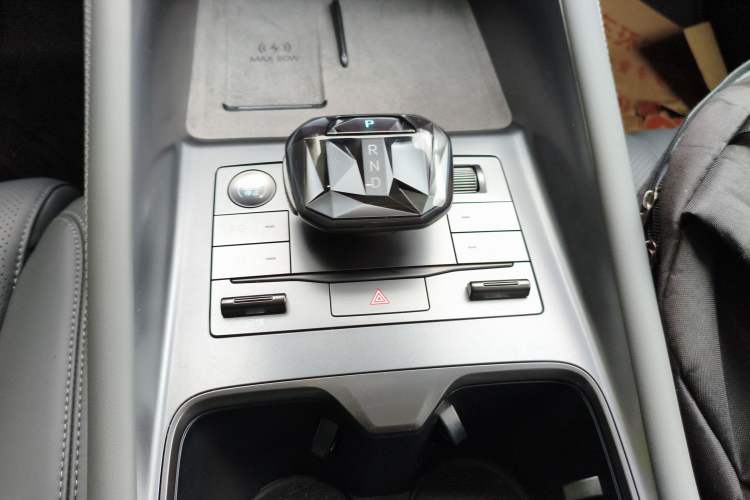 Used BYD Song L EV 2025 Intelligent Driving Version 662 km LiDAR Excellence Edition
