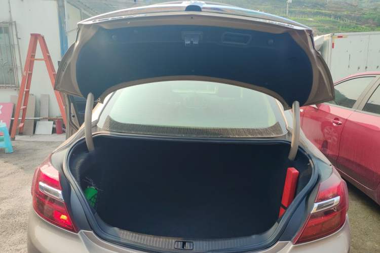 Used Buick Regal 2015 1.6T Leading Technology Model
