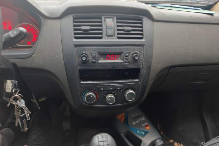 Used Wuling Rongguang 2020 1.2L S Base Model China VI Audio And AC Panel