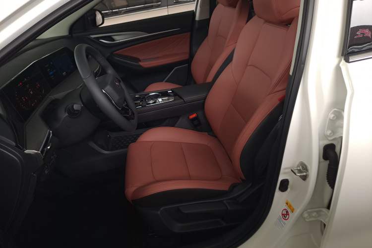 Used Changan Eado 2025 PLUS 1.4T Dual-Clutch High-Energy Version
