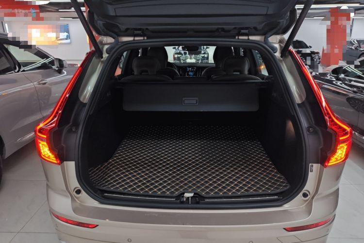 Used Volvo XC60 2025 B5 Four-Wheel Drive Smart & Advanced Luxury Edition