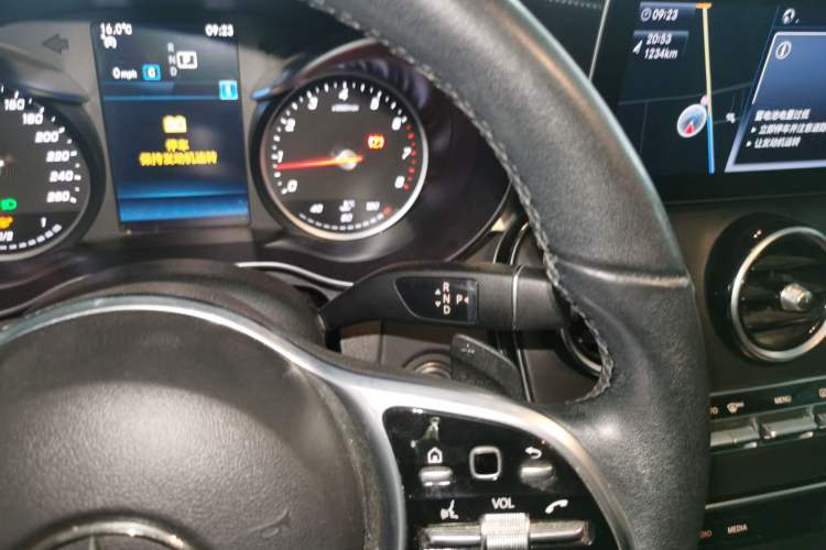 Used Mercedes-Benz C-Class 2019 C 180 L Fashion Edition Sport Version Gear Lever