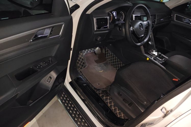 Used Volkswagen Teramont 2017 330TSI Two-Wheel-Drive Luxury Edition
