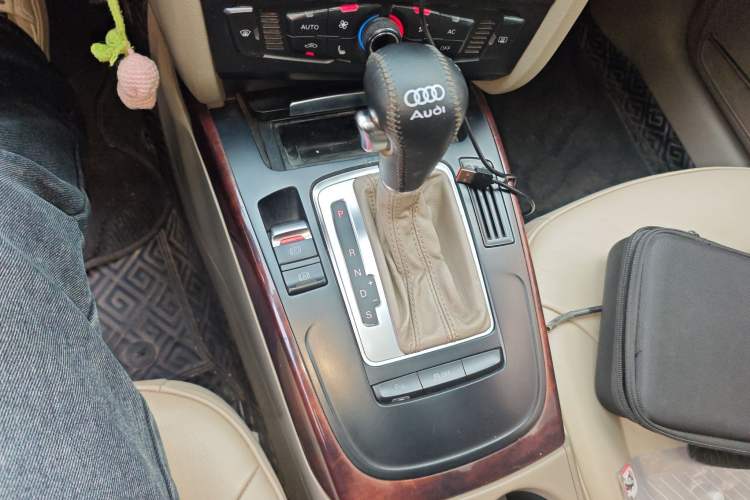 Used Audi A4L 2011 2.0 TFSI Comfort Model