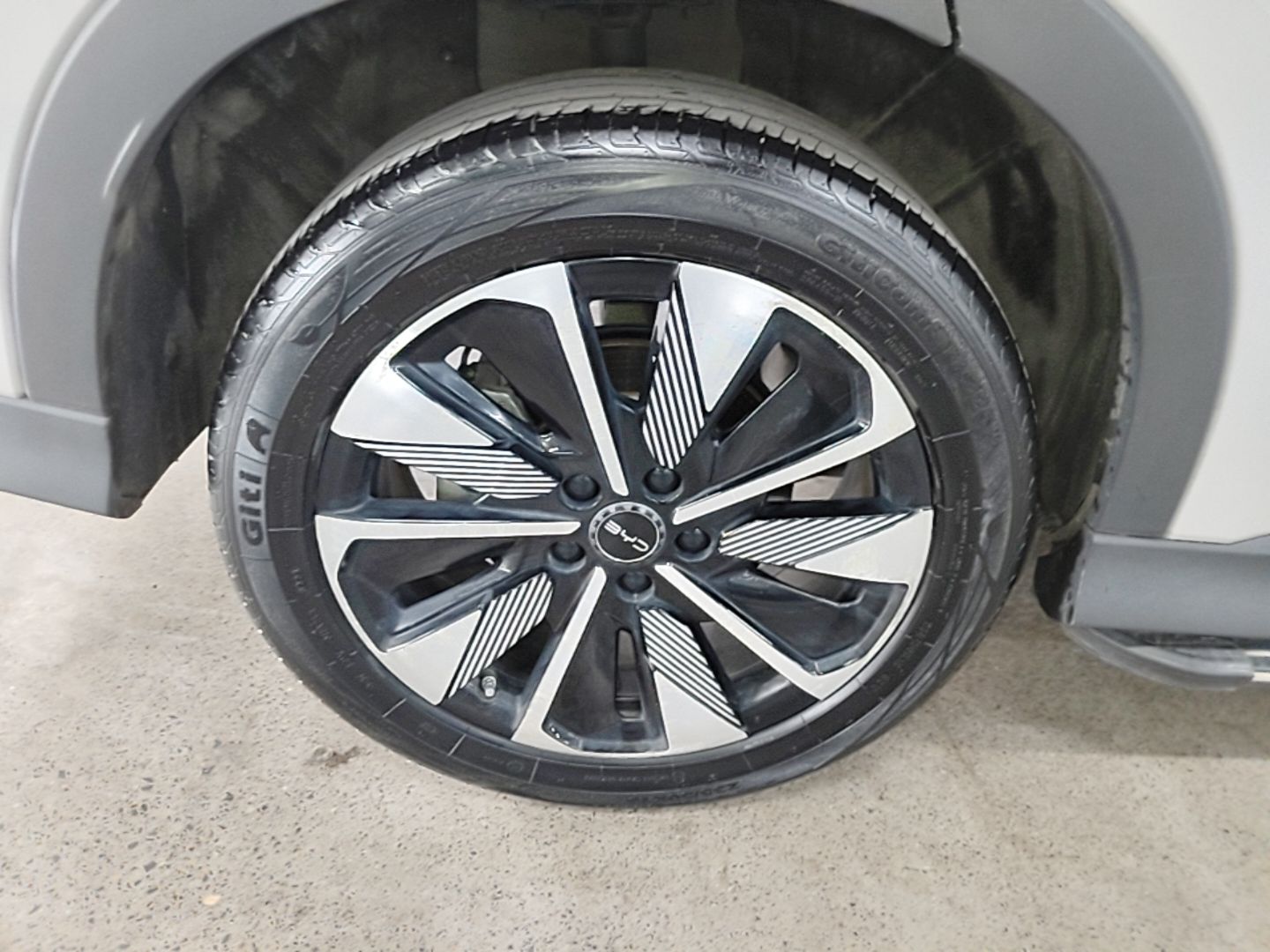 BYD Song PLUS New Energy 2025 EV 520km Premium Version — снимка 11