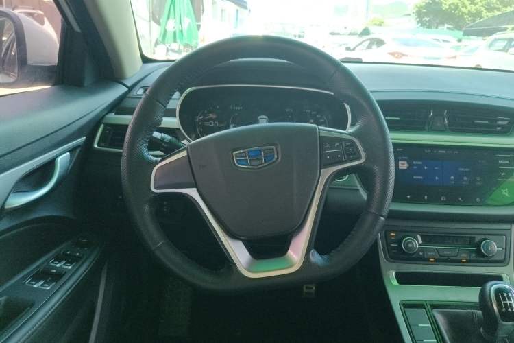 Used Geely Auto Vision S1 2018 1.5L Manual FENGXING Model