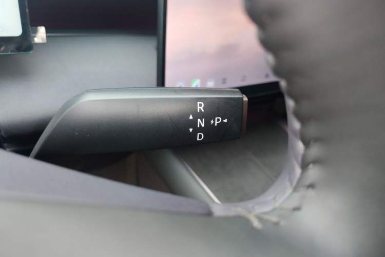 Used Nissan N6 2026 Model 180 Max Gear Lever