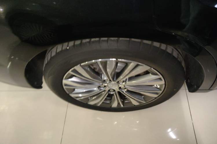 Used Hongqi E-QM5 2024 560km PLUS