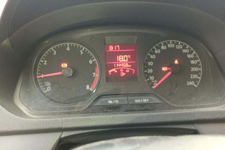 Used Volkswagen Jetta 2015 Value Edition 1.6L Manual Fashionable Style Instrument Cluster