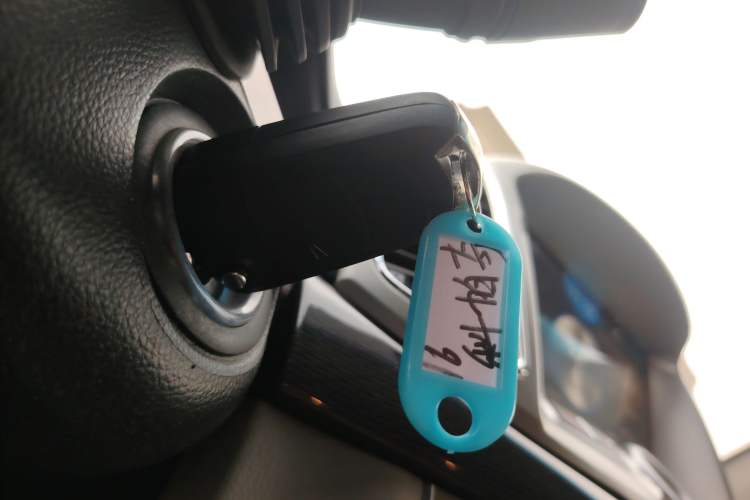 Used Chevrolet Captiva 2015 2.4L Two-Wheel Drive Urban Version 5 Seats