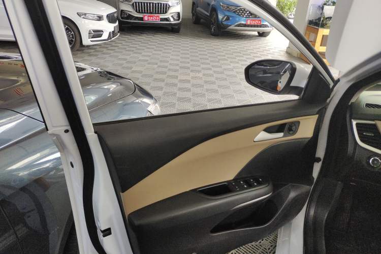 Used Chevrolet Monza 2022 320 Automatic Enjoyment Sunroof Version
