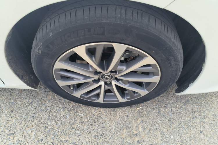 Used Lexus ES 2022 300h Excellence Edition Exterior 7