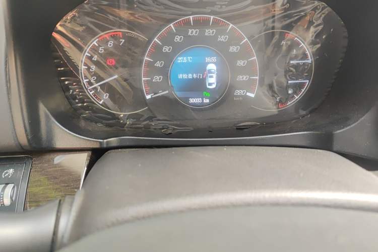 Used HYOSOW S6 2017 1.5T Manual Leading Model Odometer Close Up