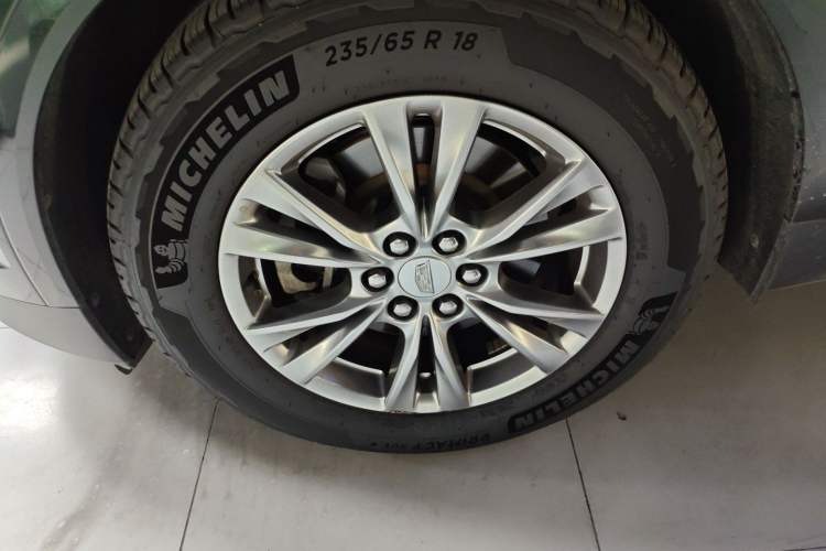 Used Cadillac XT5 2020 Revised Version 28T Luxury Edition Exterior 4