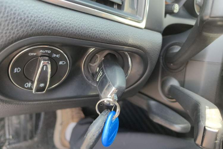 Used Porsche Macan 2017 Macan 2.0T Vehicle Key