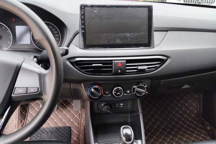 Used Hyundai Celesta 2018 1.6L Automatic GL Enjoyment Version China V Standard