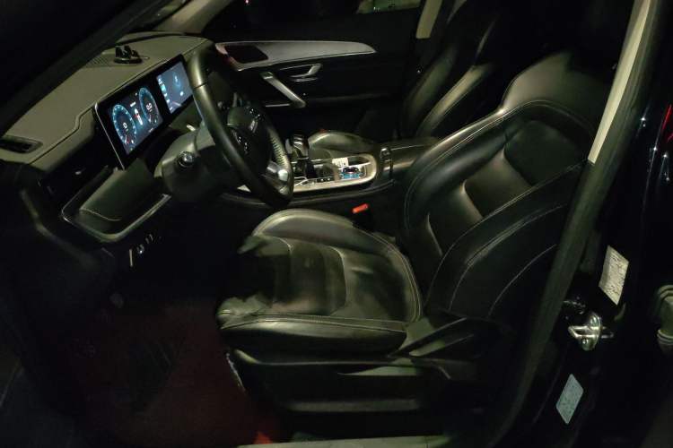 Used JETOUR X70 PLUS 2021 1.5T Manual Lin 5-Seater
