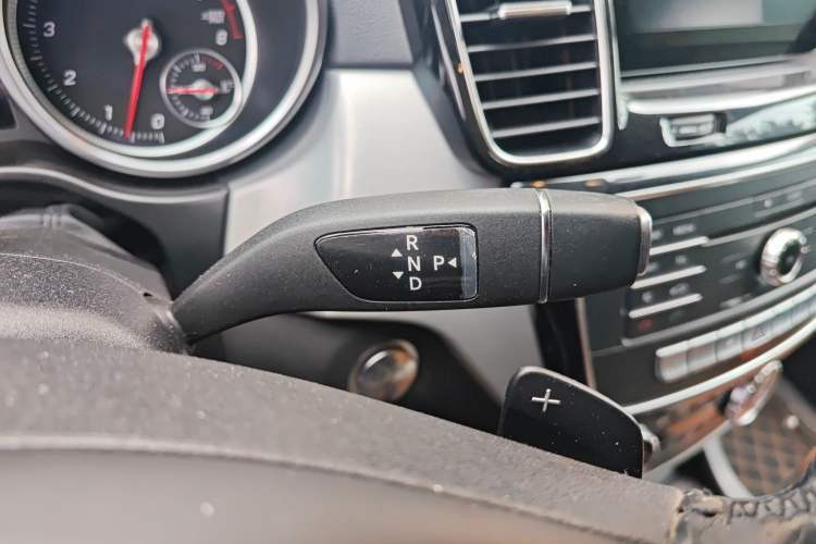 Used Mercedes-Benz GLE Coupe 2017 GLE 400 4MATIC Coupe SUV Gear Lever