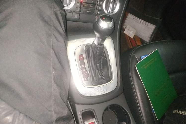 Used Audi Q3 2015 30 TFSI Comfort Model
