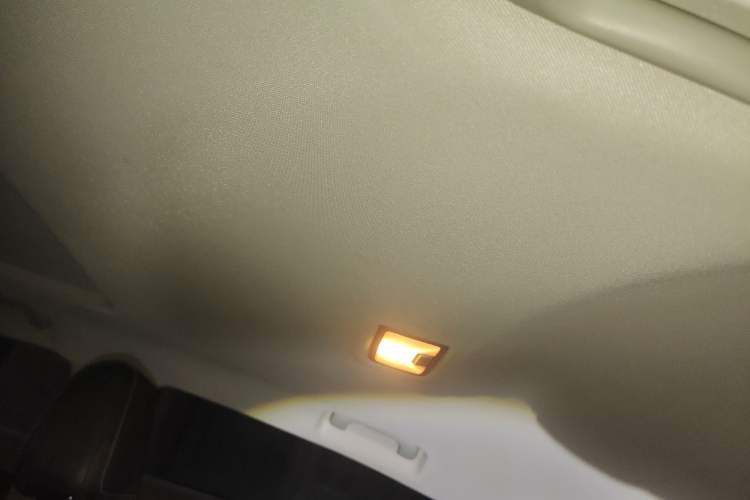 Used MG 6 2017 20T Manual Luxury Smart Connect Version China V Standard Headliner