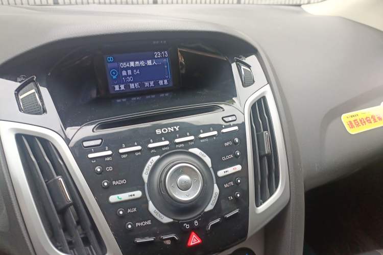 Used Ford Focus 2012 Hatchback 2.0L Automatic Luxury Sport Model Audio And AC Panel