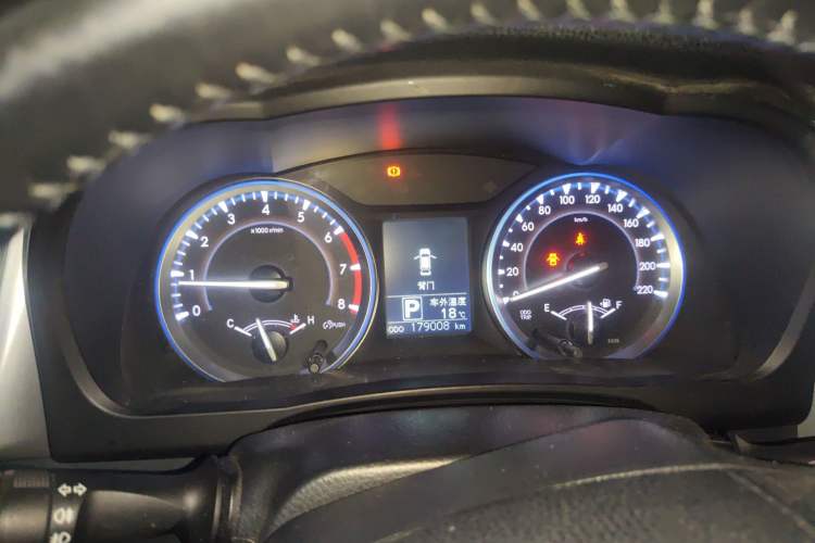 Used Toyota Highlander 2015 2.0T Four-Wheel Drive Luxury Edition 7-Seater Instrument Cluster