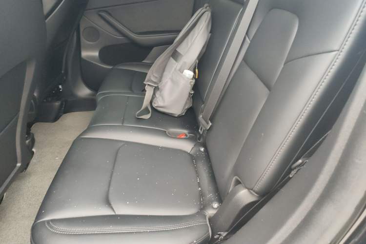 Used Tesla Model Y 2023 Rear-Wheel-Drive Version
