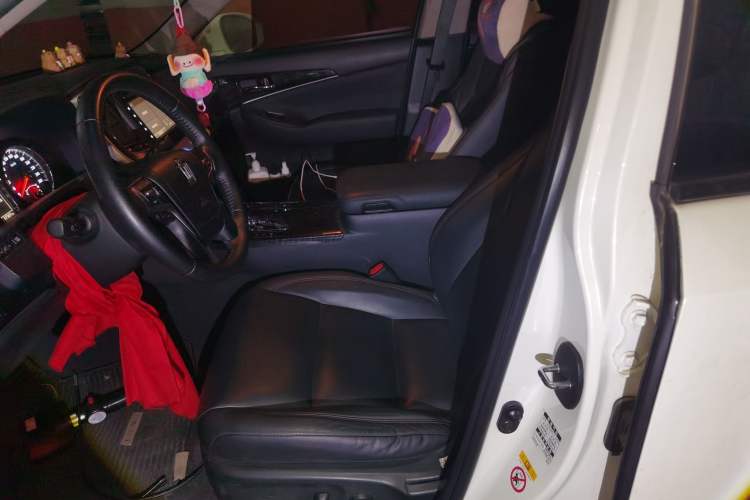 Used Toyota Crown 2015 2.0T Fashion Edition