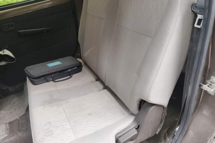 Used Wuling Hongguang 2015 1.2L S Base Model China V Standard Left Rear Seat