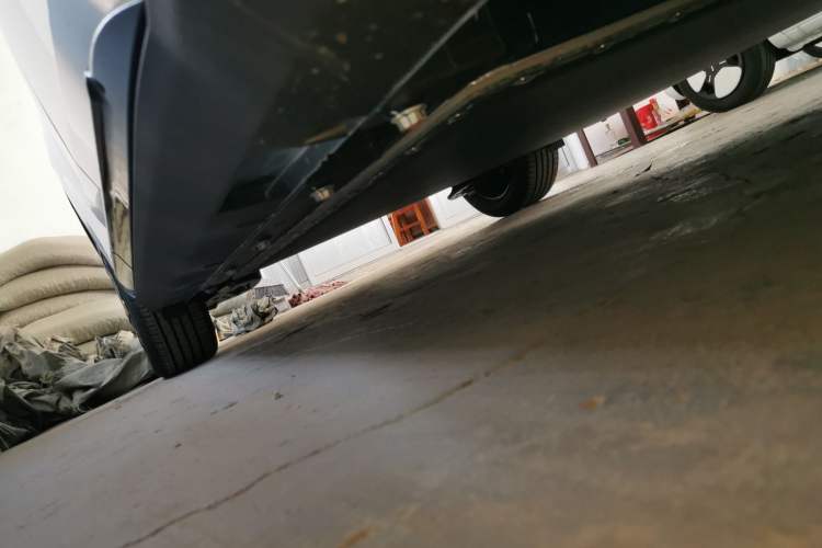Used ARCFOX T1 2025 Model 425 PRO Right Side Sill